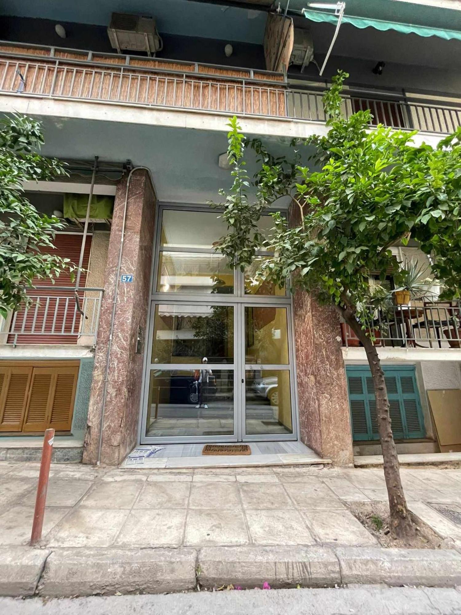 For Harbor Travelers Apartment Piraeus Exterior photo